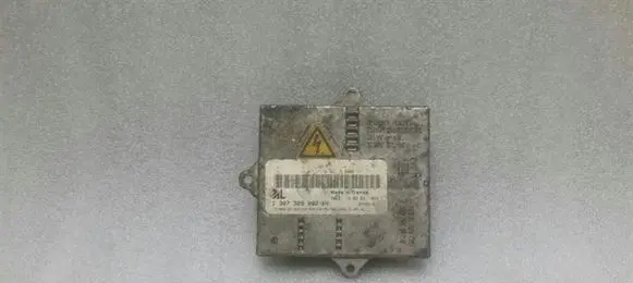 Mercedes-Benz CLS AMG C219 Headlight ballast module Xenon 1307329082