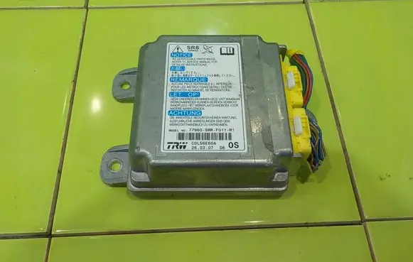 Honda Civic Airbag control unit/module 77960SMRF011M1