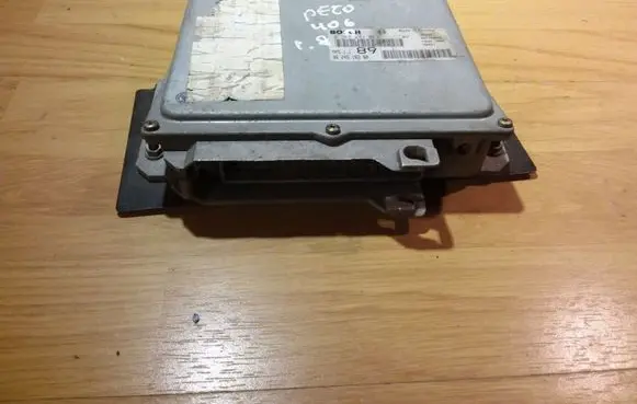 Peugeot 406 Engine control unit/module 0261204063