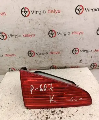 Peugeot 607 Tailgate rear/tail lights
