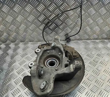 Mercedes-Benz C W205 Rear wheel hub A2053500141