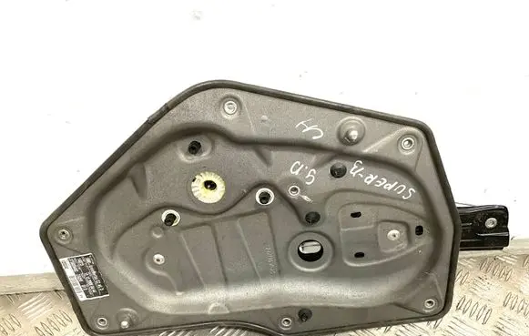 Skoda Superb B6 (3T) Rear window lifting mechanism without motor 3T5839402 120342