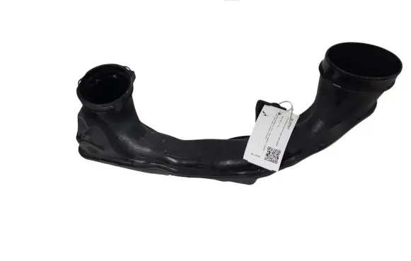 Volvo V40 Intercooler hose/pipe 31370135