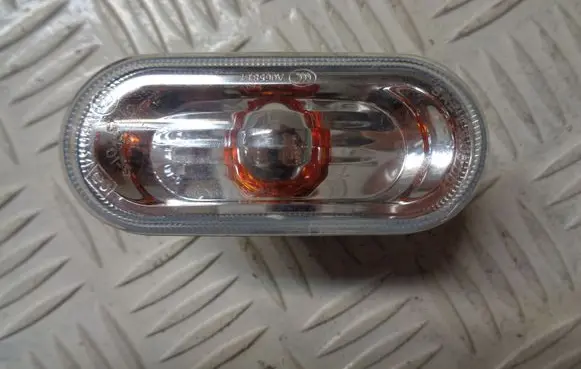 Volkswagen Up Front fender indicator light 0215660