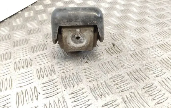 Mercedes-Benz Sprinter W906 Engine mount bracket
