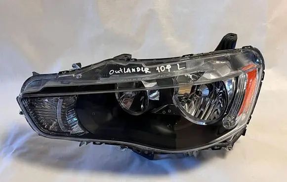 Mitsubishi Outlander Headlight/headlamp 8301C408 R0093H