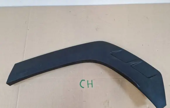 Hyundai Tucson IV NX4 Front arch trim 