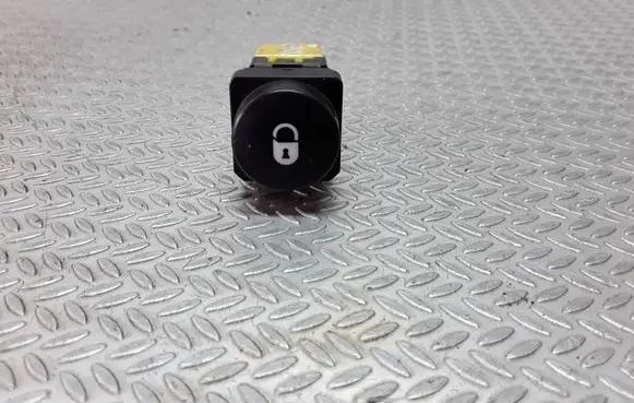 Citroen Xsara Picasso Central locking switch button 