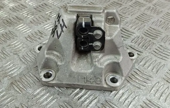 KIA Telluride Gearbox mounting bracket
