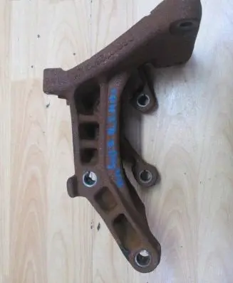 Peugeot 407 Radiator mount bracket
