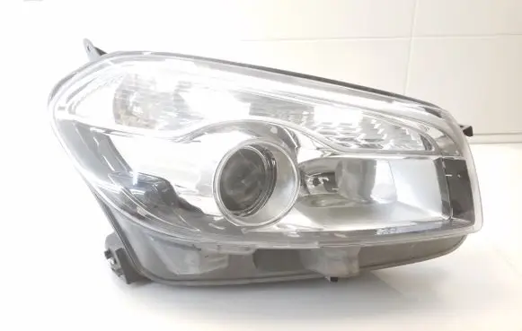 Nissan Qashqai Headlight/headlamp 26010BR00B