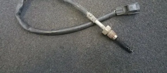 Volvo V70 Exhaust gas temperature sensor 30751456A 0527K06700006