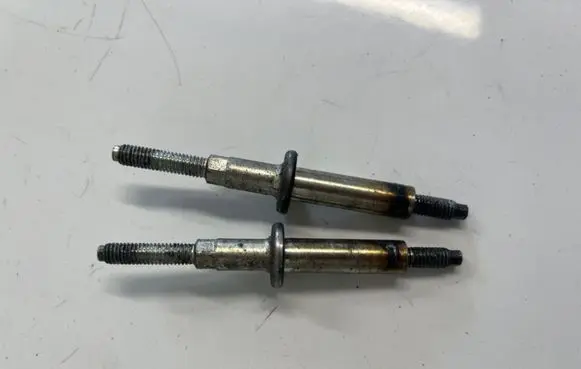 Mazda 3 II Nuts/bolts