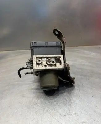 Toyota Corolla E110 ABS Pump 4451012310 F1J2620310