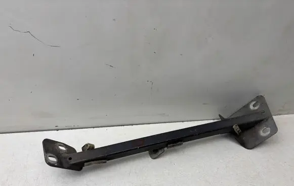 Audi A8 S8 D3 4E Fender mounting bracket 4E0805464E