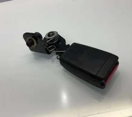 Mercedes-Benz E W211 Rear seatbelt buckle A2118604569 305753300 058256