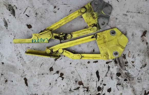 Volkswagen Caddy Engine bonnet/hood hinges 