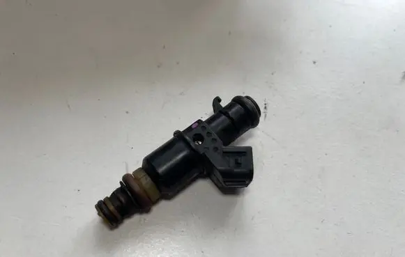 Honda Accord Fuel injector RH05