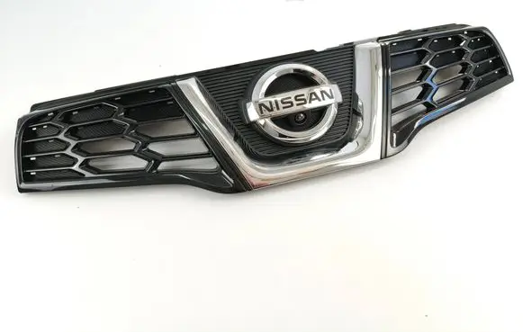 Nissan Qashqai Front bumper upper radiator grill 62310BR00A