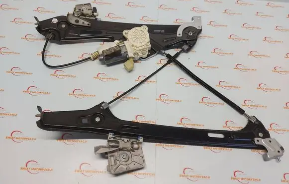 Mercedes-Benz CLS C219 Front door electric window regulator 