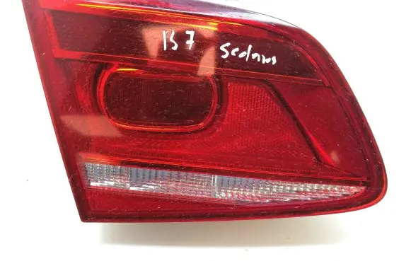 Volkswagen PASSAT B7 Tailgate rear/tail lights 3AE945093K