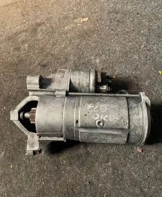 Peugeot 407 Starter motor 9646972280
