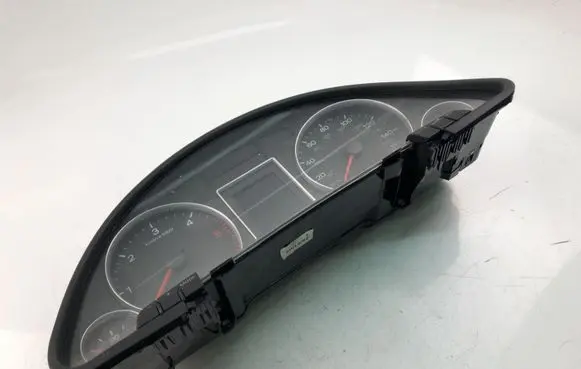 Audi A4 S4 B7 8E 8H Speedometer (instrument cluster) 8E0920950S