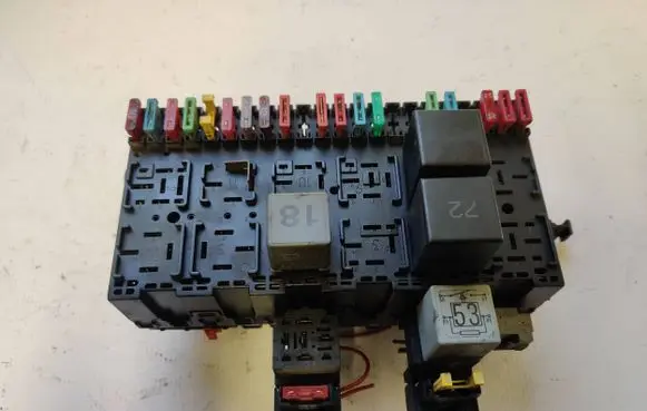 Volkswagen Multivan T4 Fuse box set 357937039