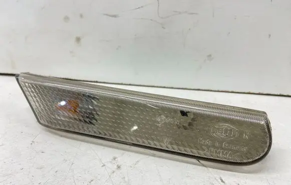 Porsche Boxster 986 Front indicator light 99663104401 99663103801 HELLA