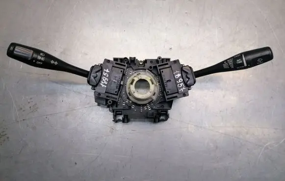 Chrysler Sebring (ST-22 - JR) A set of switches MR558802