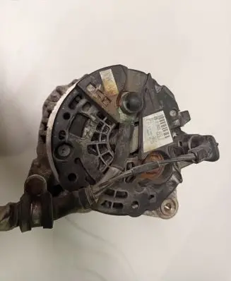 Volkswagen Touran I Generator/alternator 06F903023F