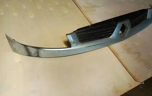 Renault Kangoo II Front grill