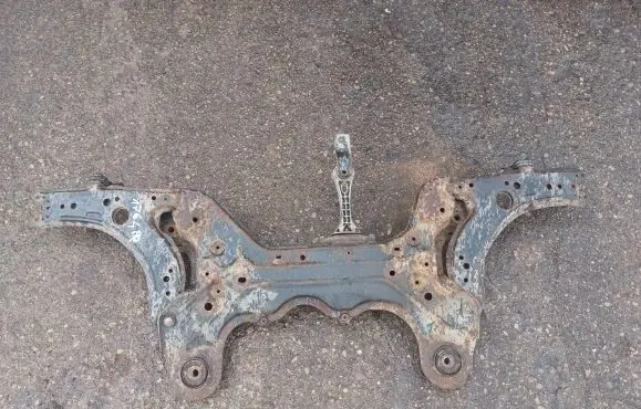 Volkswagen Golf IV Front subframe
