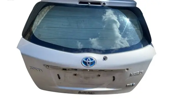 Toyota Yaris Tailgate/trunk/boot lid