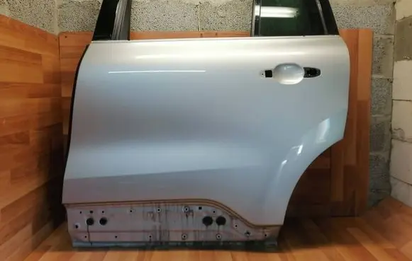Renault Espace V (RFC) Rear door 821019868R