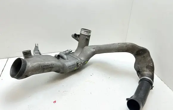 Porsche 911 996 Turbo air intake inlet pipe/hose 9961106221R