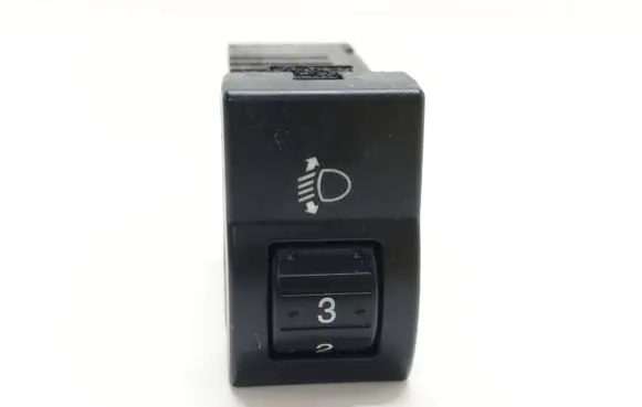Mazda 3 I Headlight level height control switch 04057810