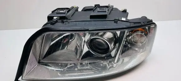 Audi A6 S6 C5 4B Headlight/headlamp 15592900