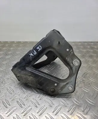 Audi A6 S6 C6 4F Fender mounting bracket 4F0821135