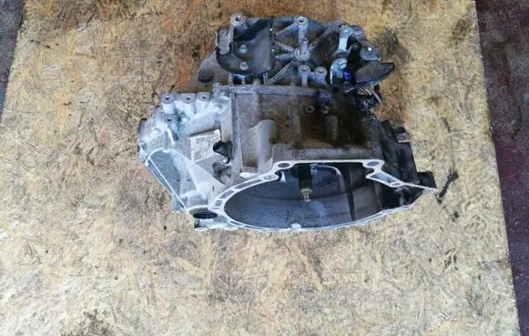 Mazda 5 Manual 6 speed gearbox D2C4B