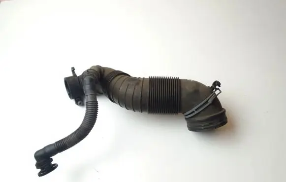 Audi Q3 8U Brake vacuum hose/pipe 5N0129635