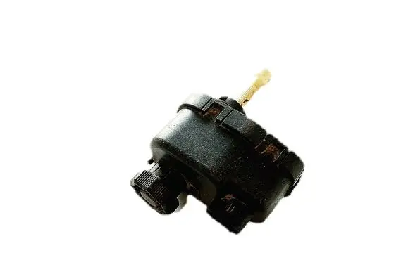 Opel Vectra A Headlight level adjustment motor 0132008306