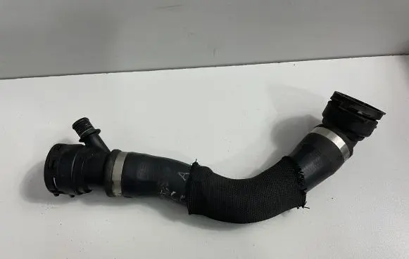 BMW 5 E60 E61 Engine coolant pipe/hose 7795262