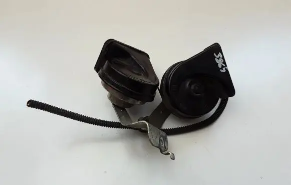 Ford Kuga II Horn signal E30055306
