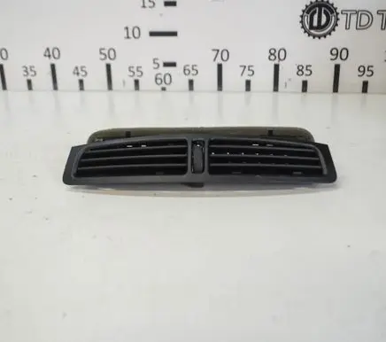 Ford Kuga II Dashboard air vent grill cover trim AM51R01815AEW
