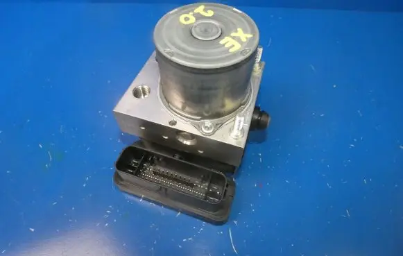 Jaguar XE ABS Pump HX7314F447