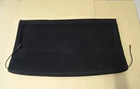 Volkswagen Golf III Parcel shelf 1H6867769