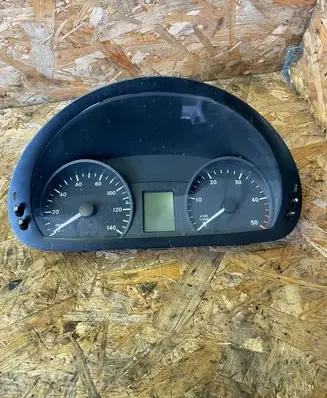 Mercedes-Benz Vito Viano W639 Speedometer (instrument cluster) A6394462221 102685004 0386366
