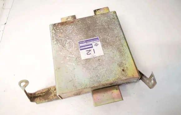 Nissan Sunny Engine control unit/module 2371066C00 a93-b71565