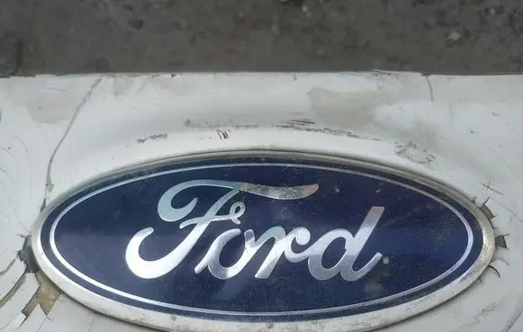 Ford Ka Manufacturer badge logo/emblem 
